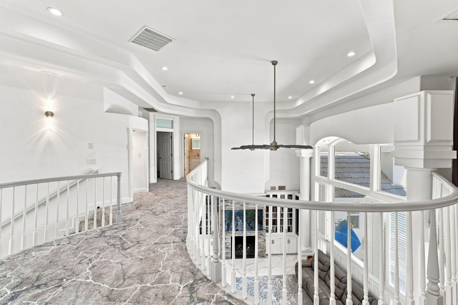2595 W Beechwood Ave, Fresno, CA 93711