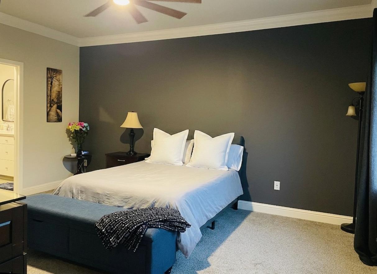 2121 Descanso Ave, Clovis, CA 93619