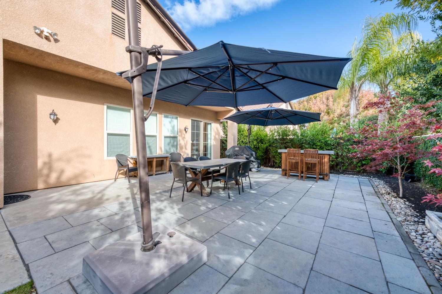 1557 E Via Estrella Dr, Fresno, CA 93730