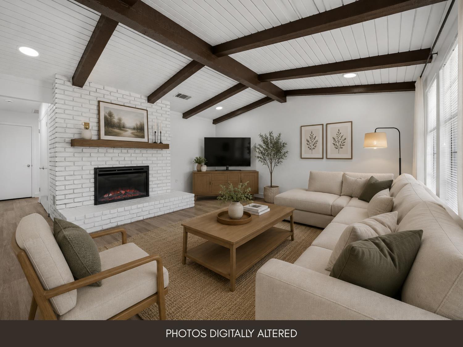 1657 Willow Ave, Clovis, CA 93612
