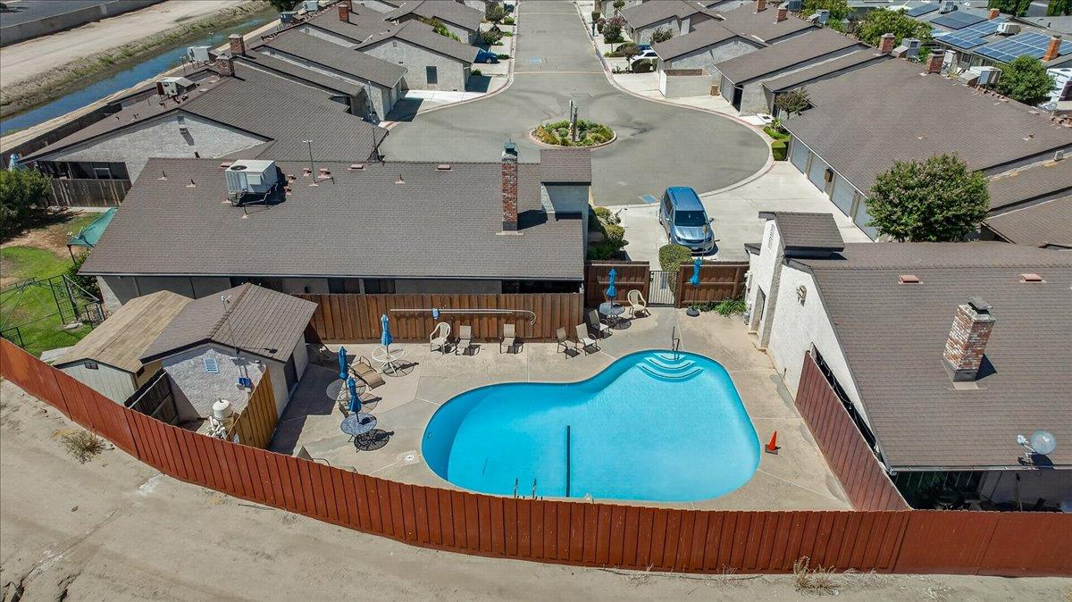 1657 Willow Ave, Clovis, CA 93612