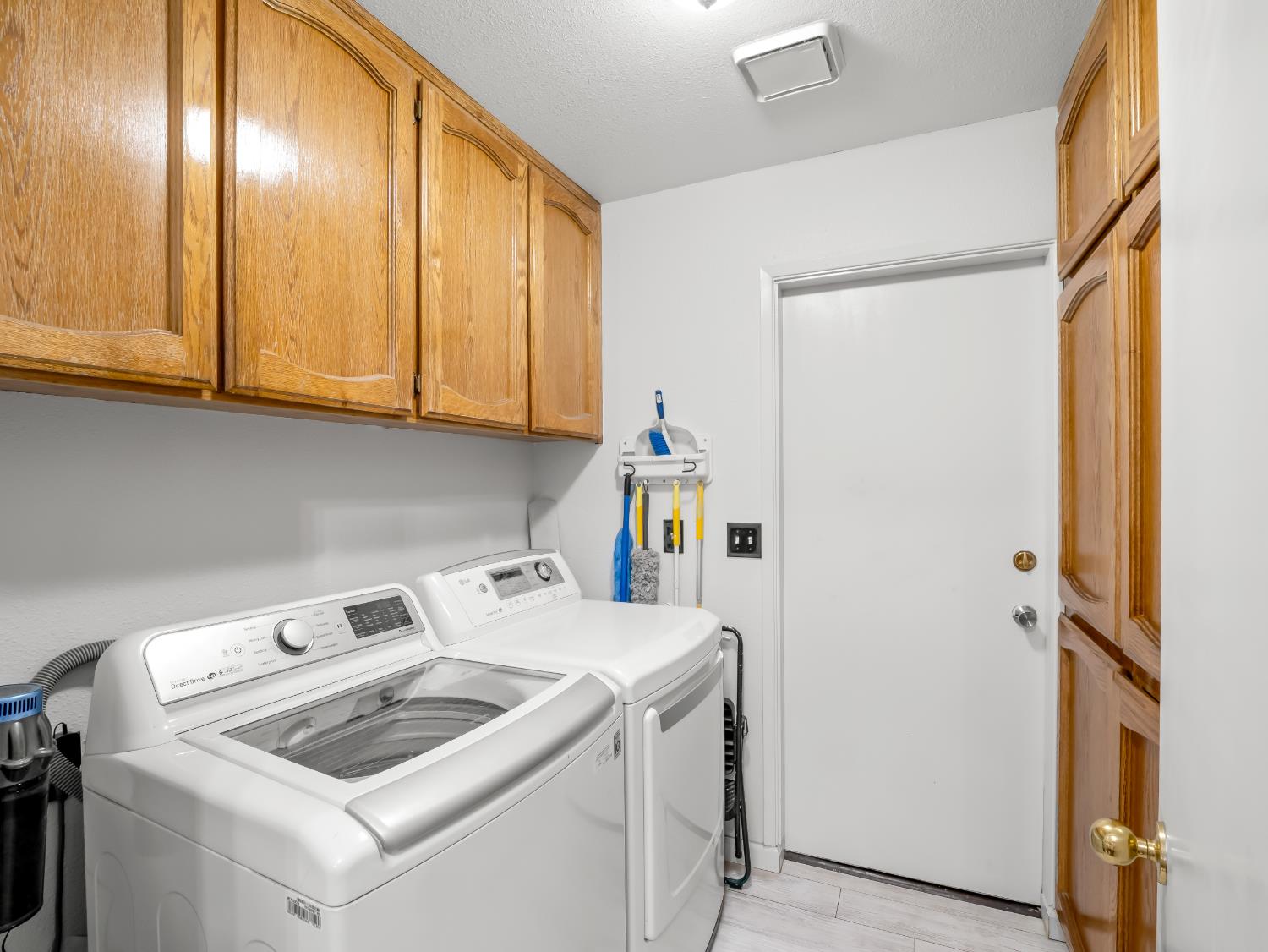 1575 E Niles, Fresno, CA 93720