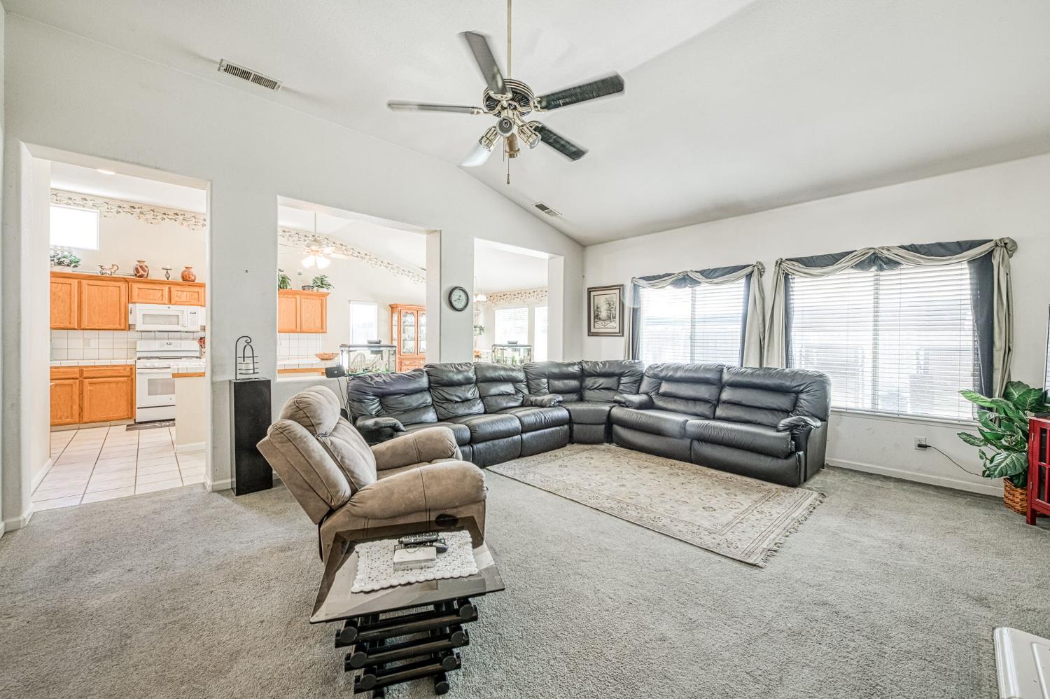 5752 N Dante Ave, Fresno, CA 93722