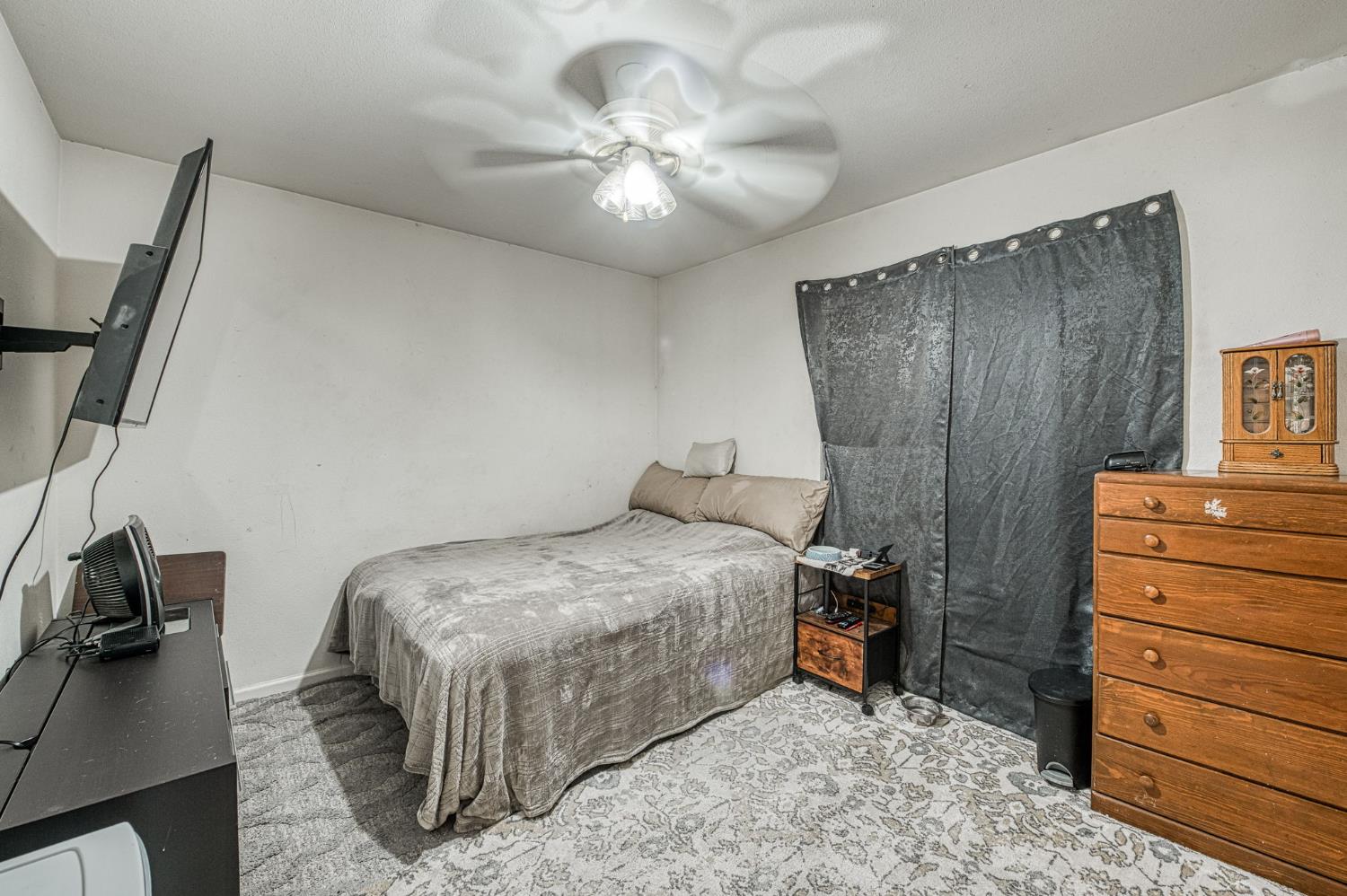 5752 N Dante Ave, Fresno, CA 93722