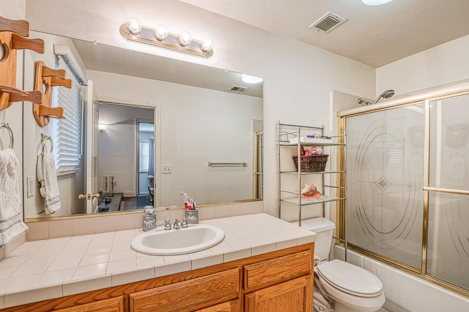 5752 N Dante Ave, Fresno, CA 93722