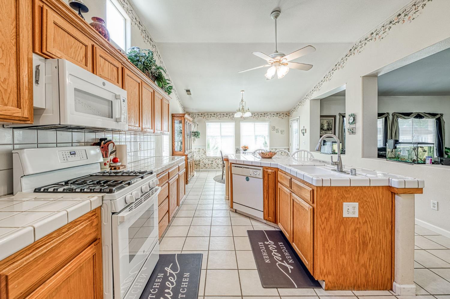 5752 N Dante Ave, Fresno, CA 93722