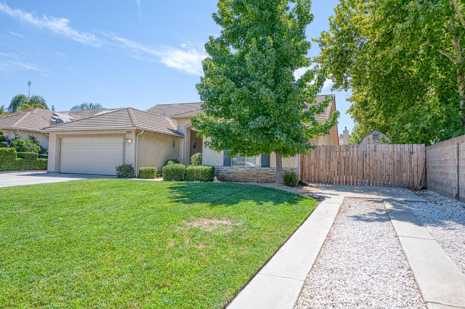 5752 N Dante Ave, Fresno, CA 93722
