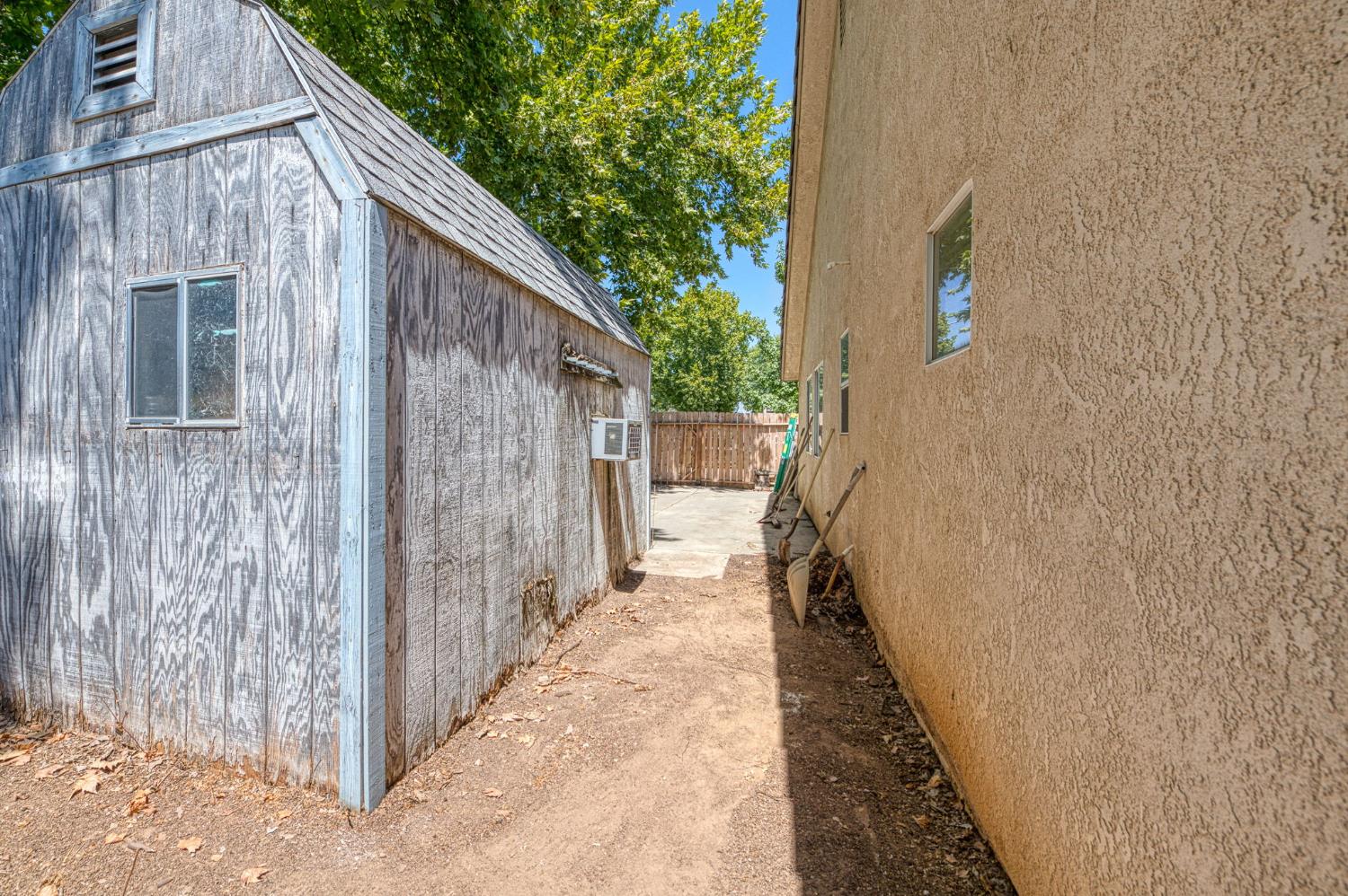5752 N Dante Ave, Fresno, CA 93722