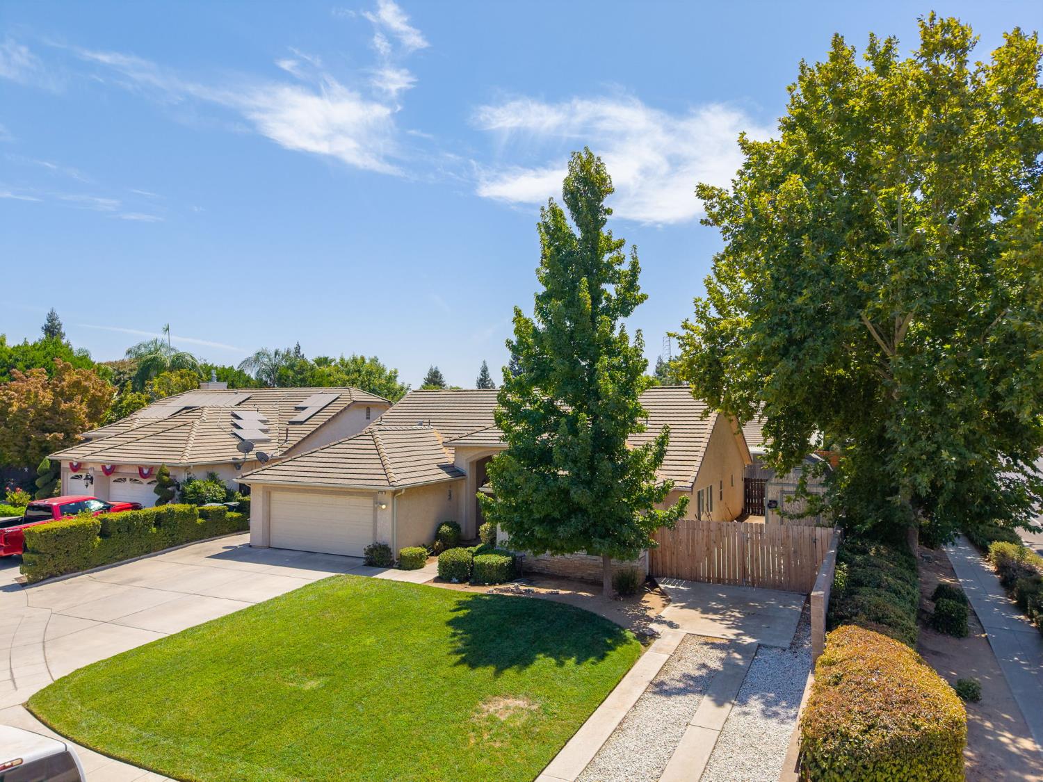 5752 N Dante Ave, Fresno, CA 93722