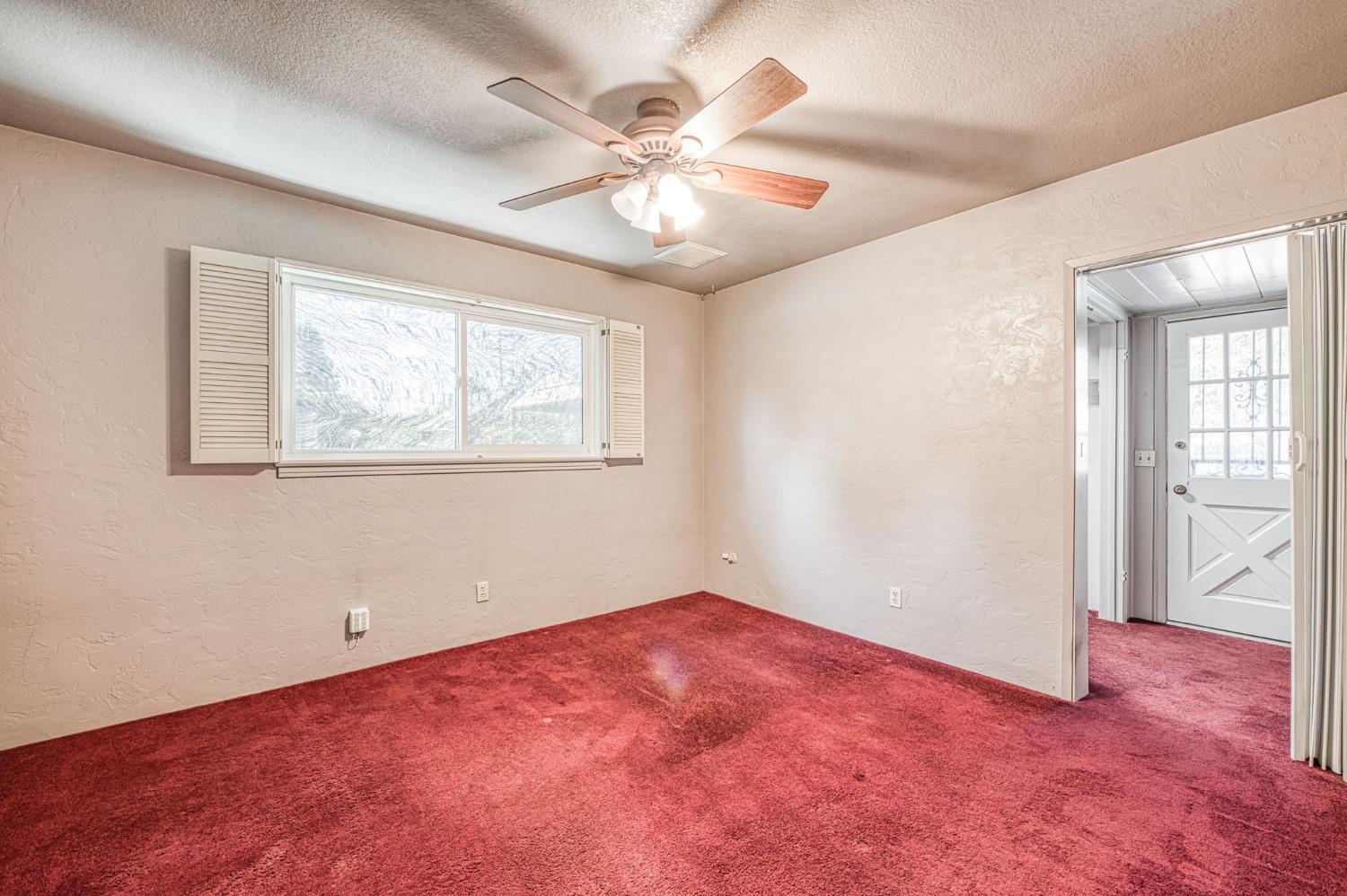2995 E Buckingham Way, Fresno, CA 93726