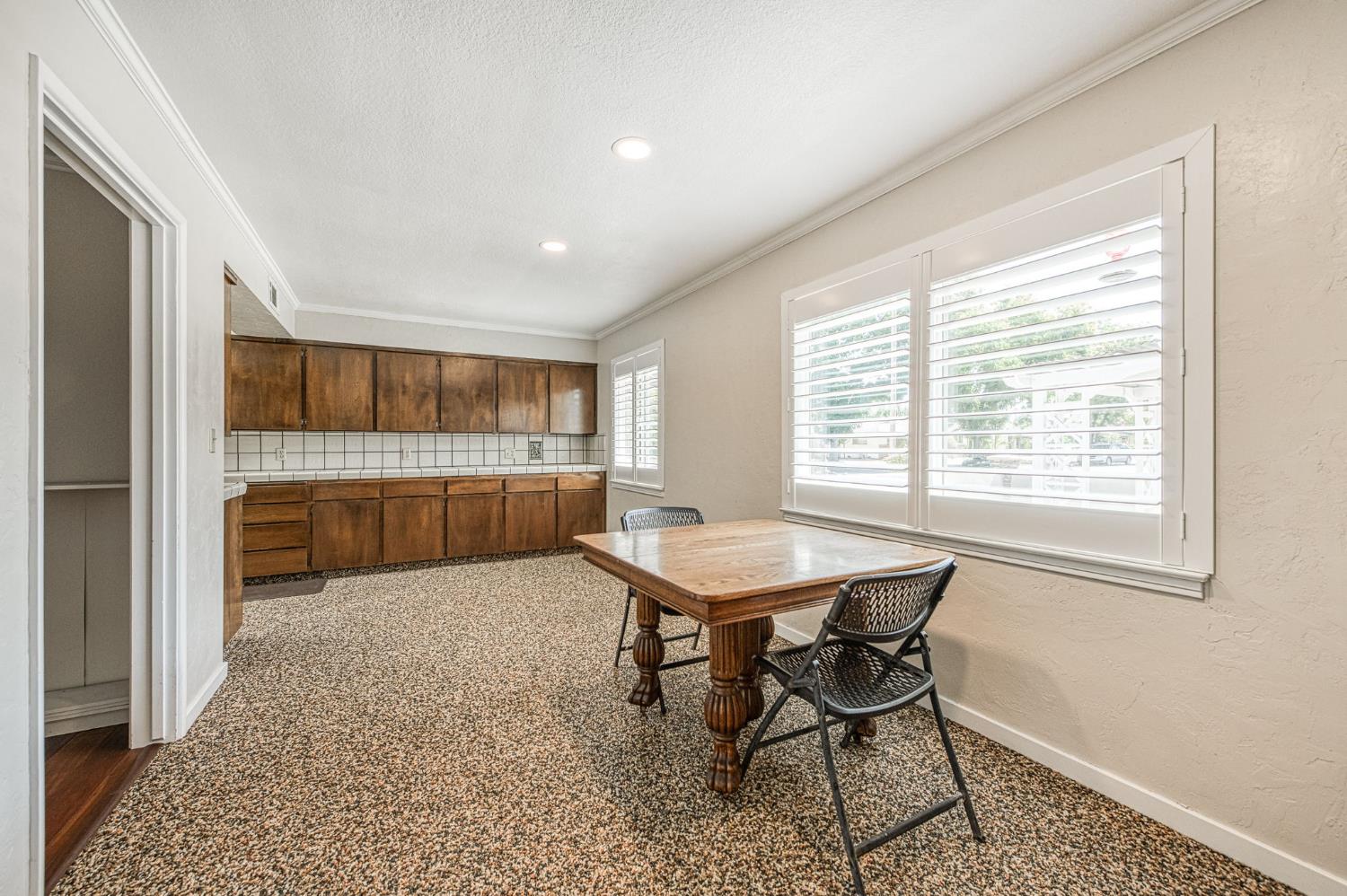 2995 E Buckingham Way, Fresno, CA 93726