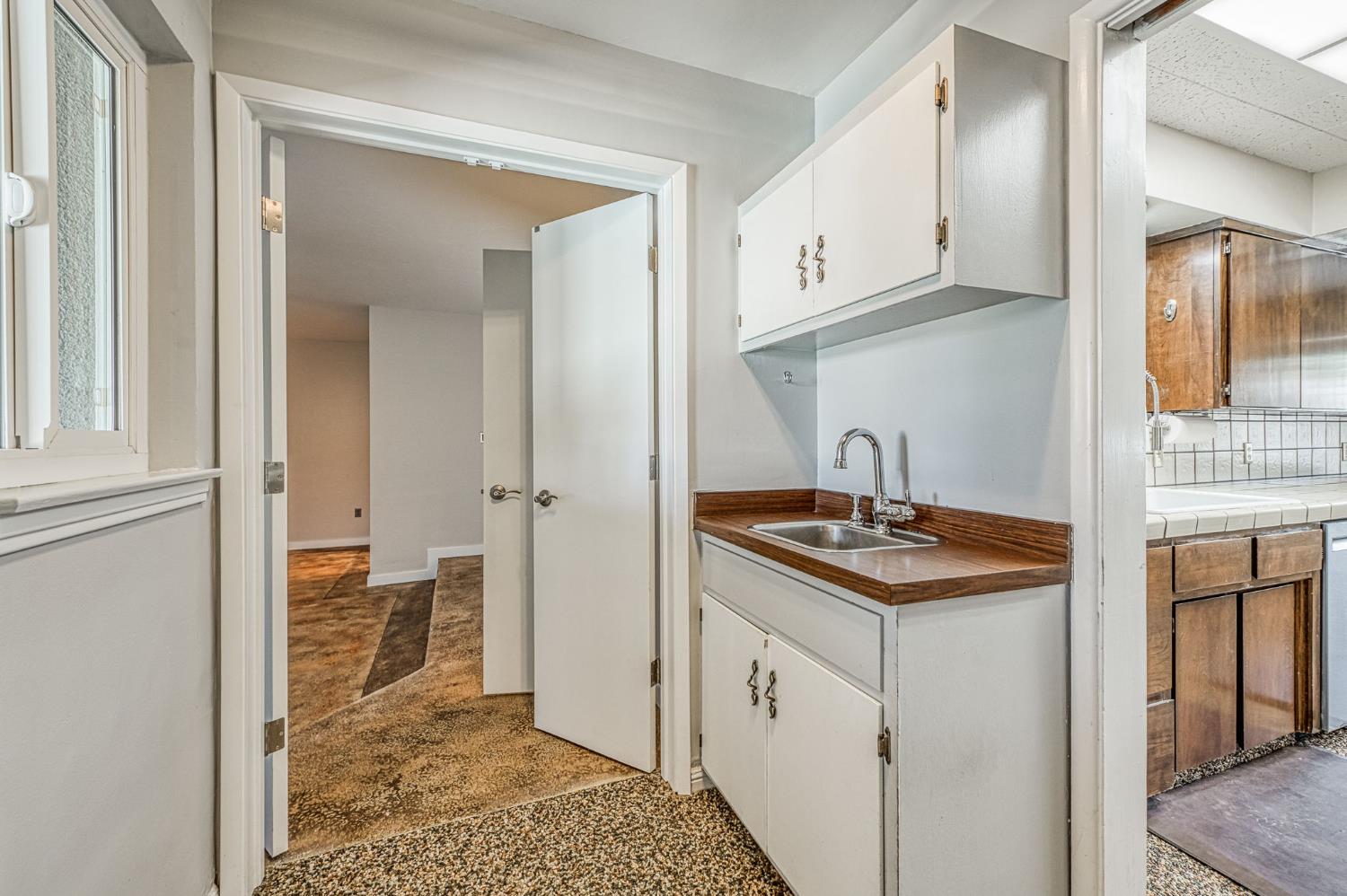 2995 E Buckingham Way, Fresno, CA 93726
