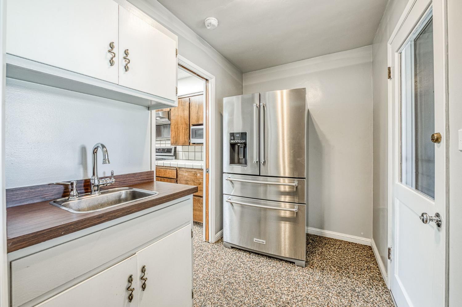 2995 E Buckingham Way, Fresno, CA 93726