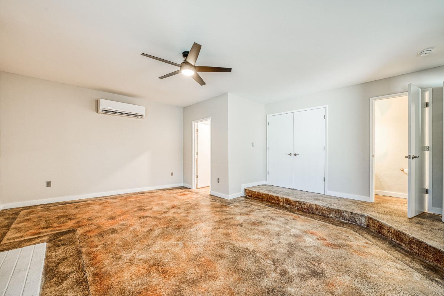 2995 E Buckingham Way, Fresno, CA 93726