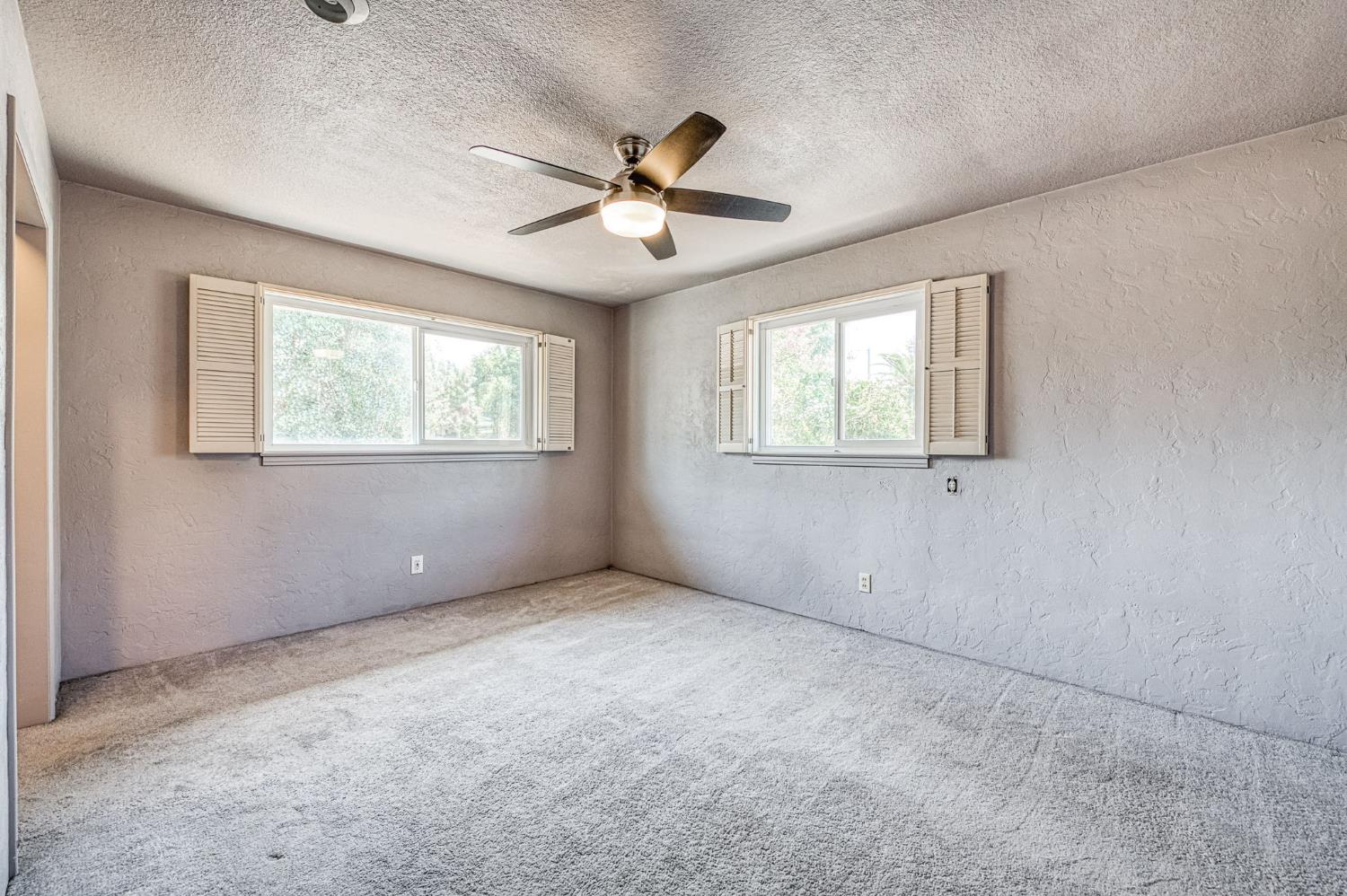 2995 E Buckingham Way, Fresno, CA 93726