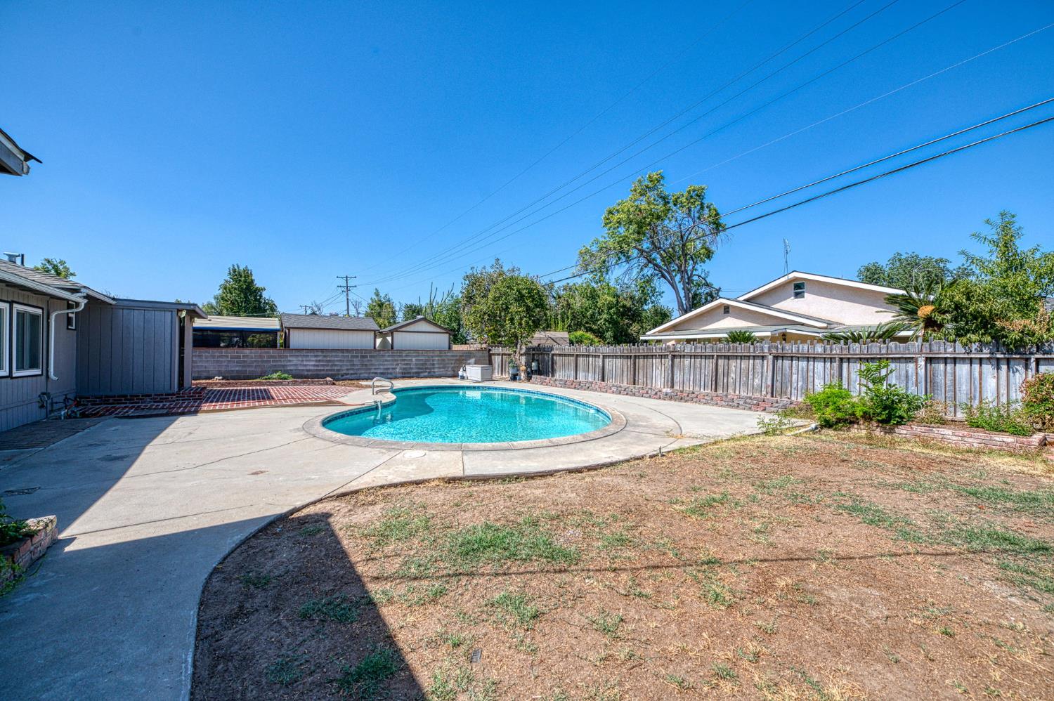 2995 E Buckingham Way, Fresno, CA 93726