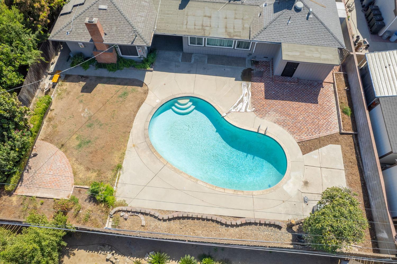 2995 E Buckingham Way, Fresno, CA 93726