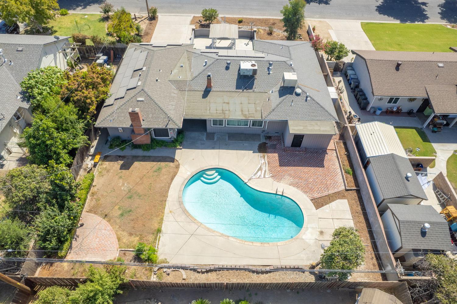 2995 E Buckingham Way, Fresno, CA 93726