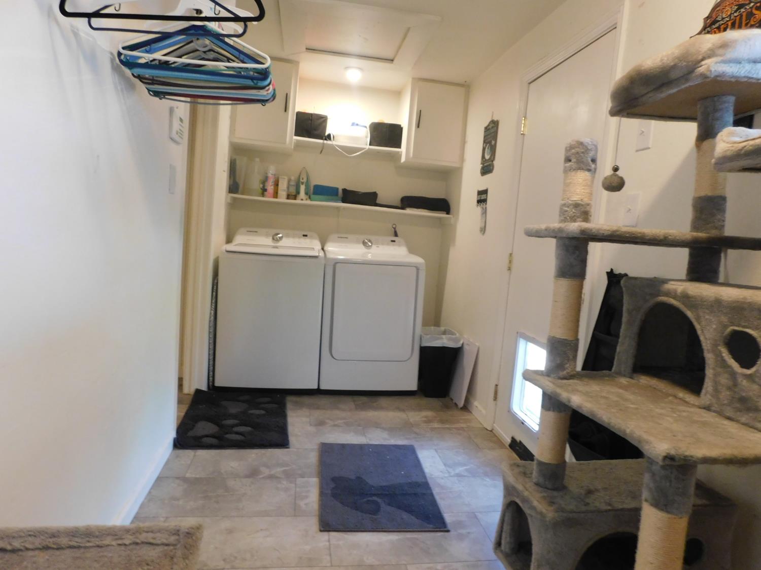 543 E Fountain Way, Fresno, CA 93704