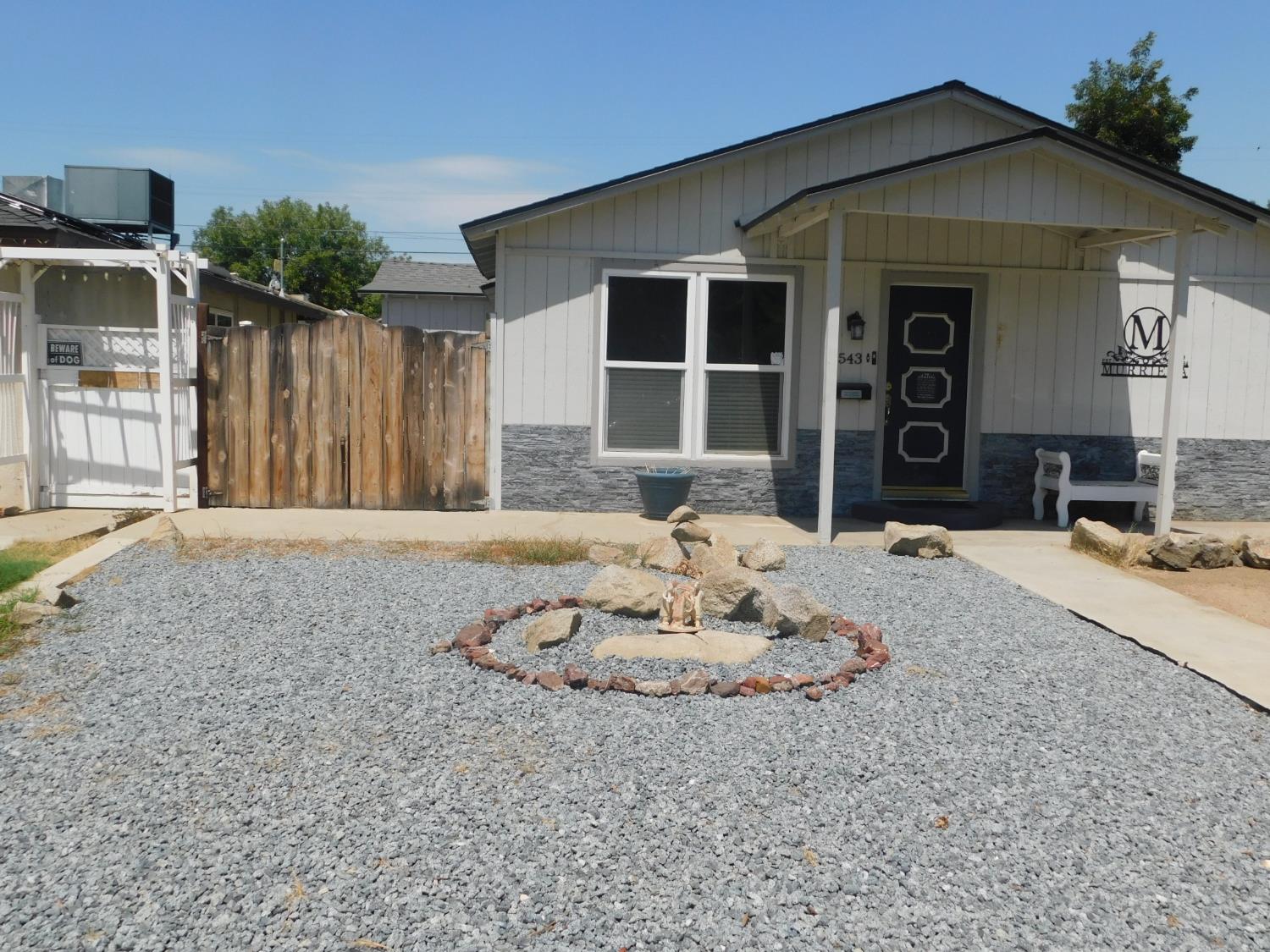 543 E Fountain Way, Fresno, CA 93704
