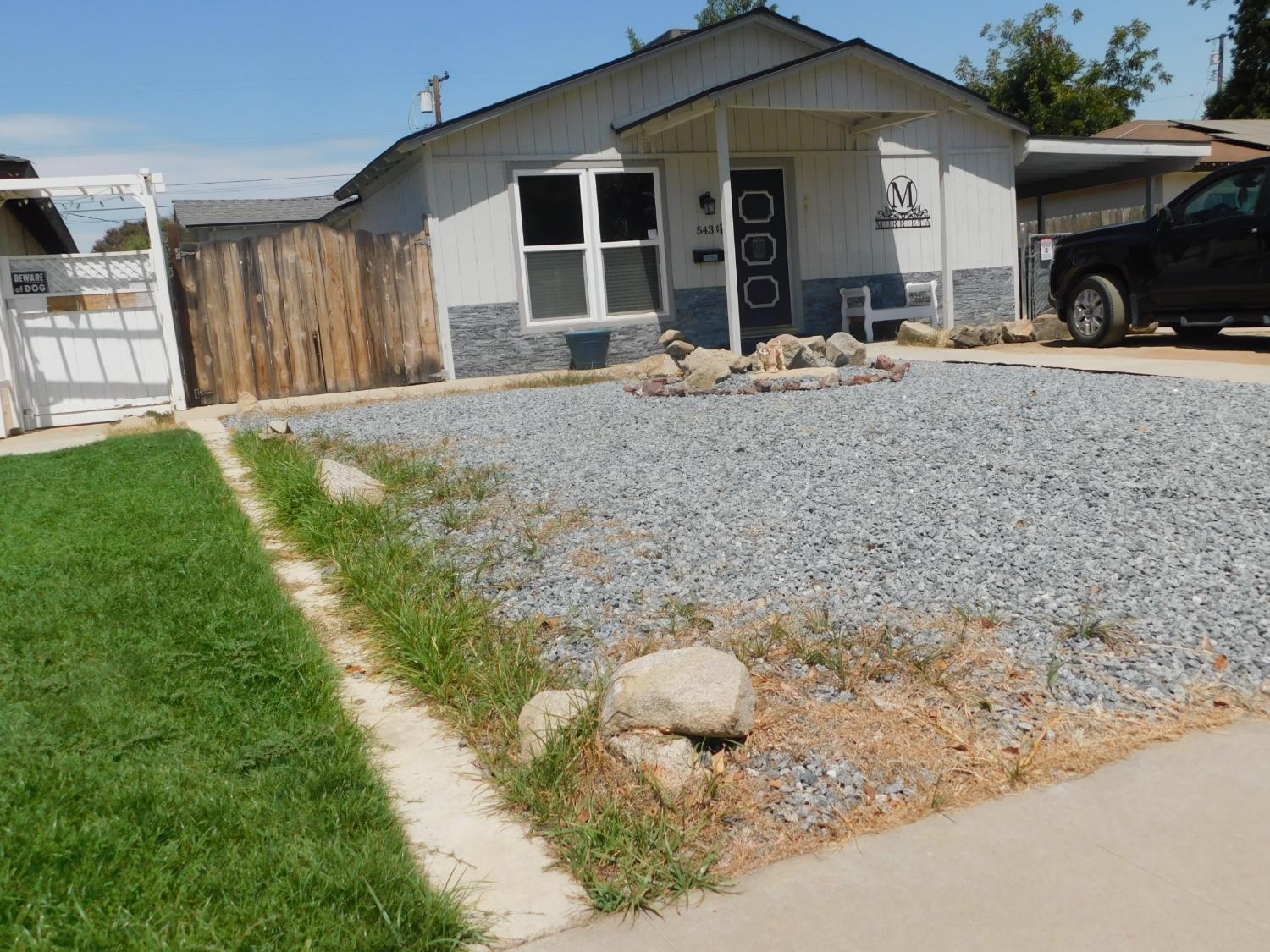 543 E Fountain Way, Fresno, CA 93704