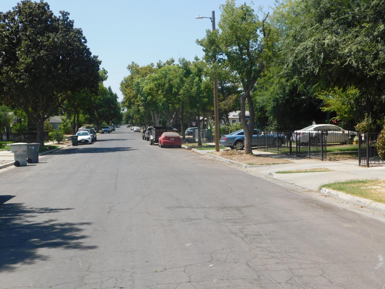 543 E Fountain Way, Fresno, CA 93704
