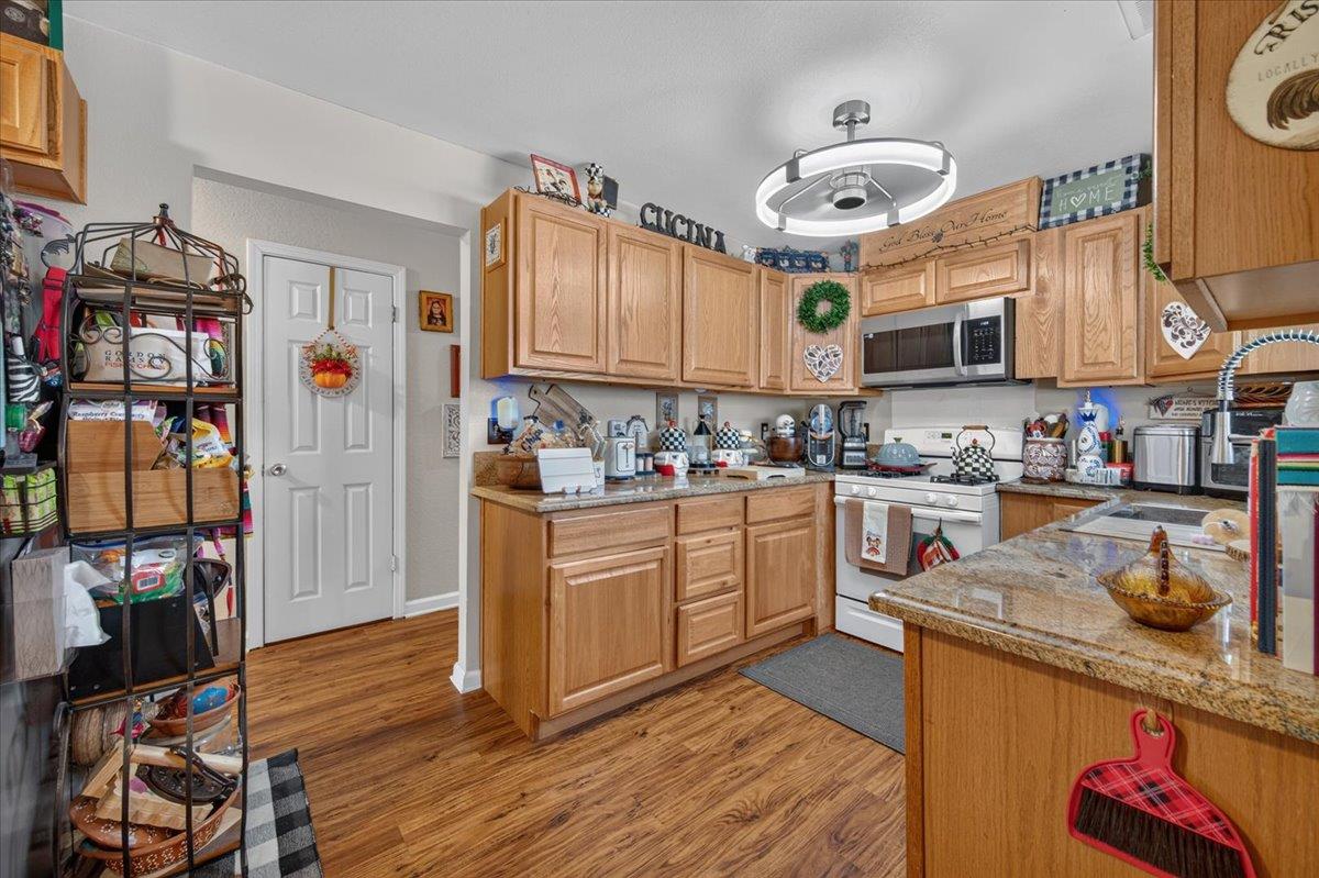 4386 N West Ave, Fresno, CA 93705