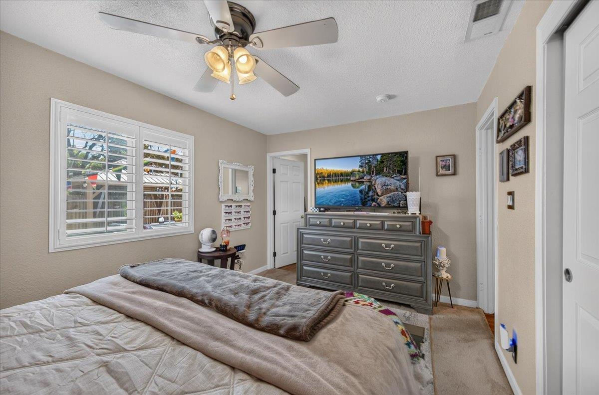 4386 N West Ave, Fresno, CA 93705