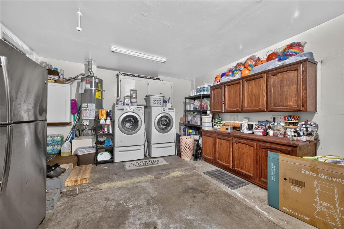 4386 N West Ave, Fresno, CA 93705