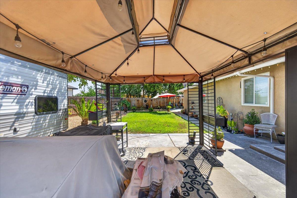 4386 N West Ave, Fresno, CA 93705