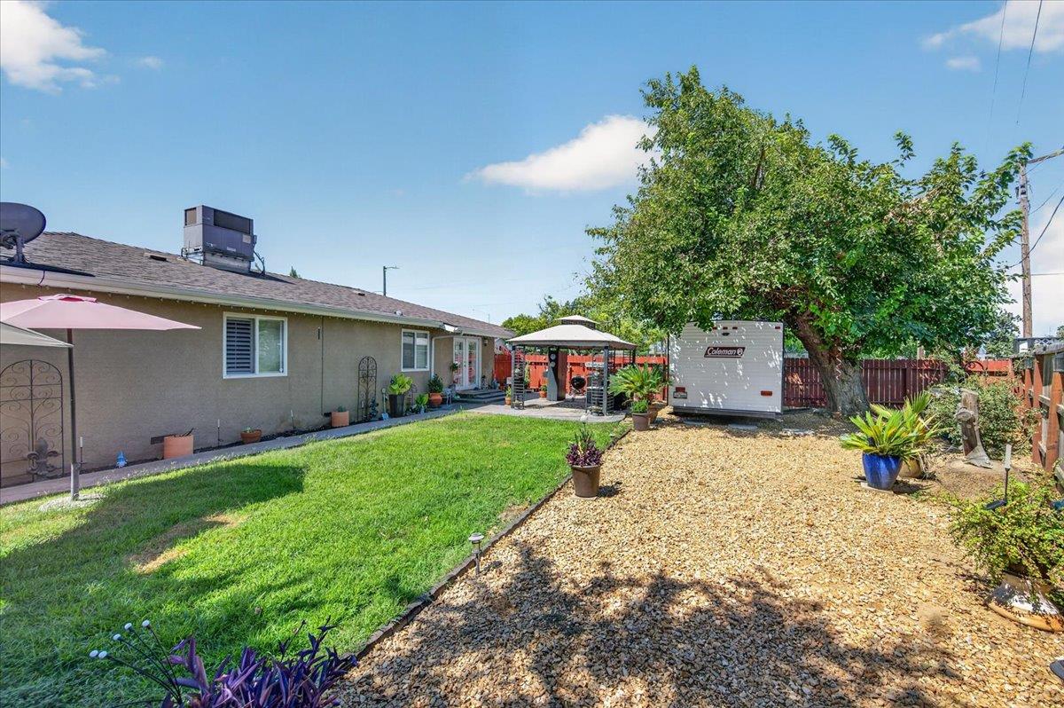 4386 N West Ave, Fresno, CA 93705