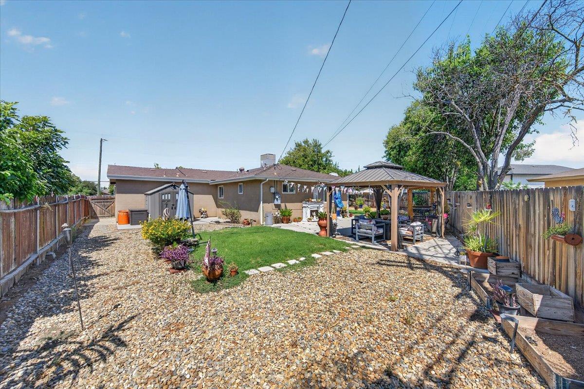 4386 N West Ave, Fresno, CA 93705