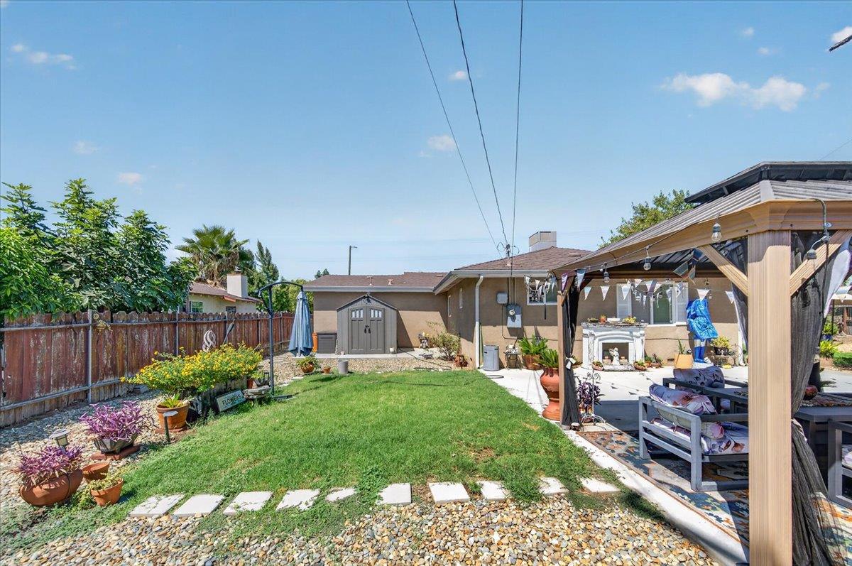 4386 N West Ave, Fresno, CA 93705