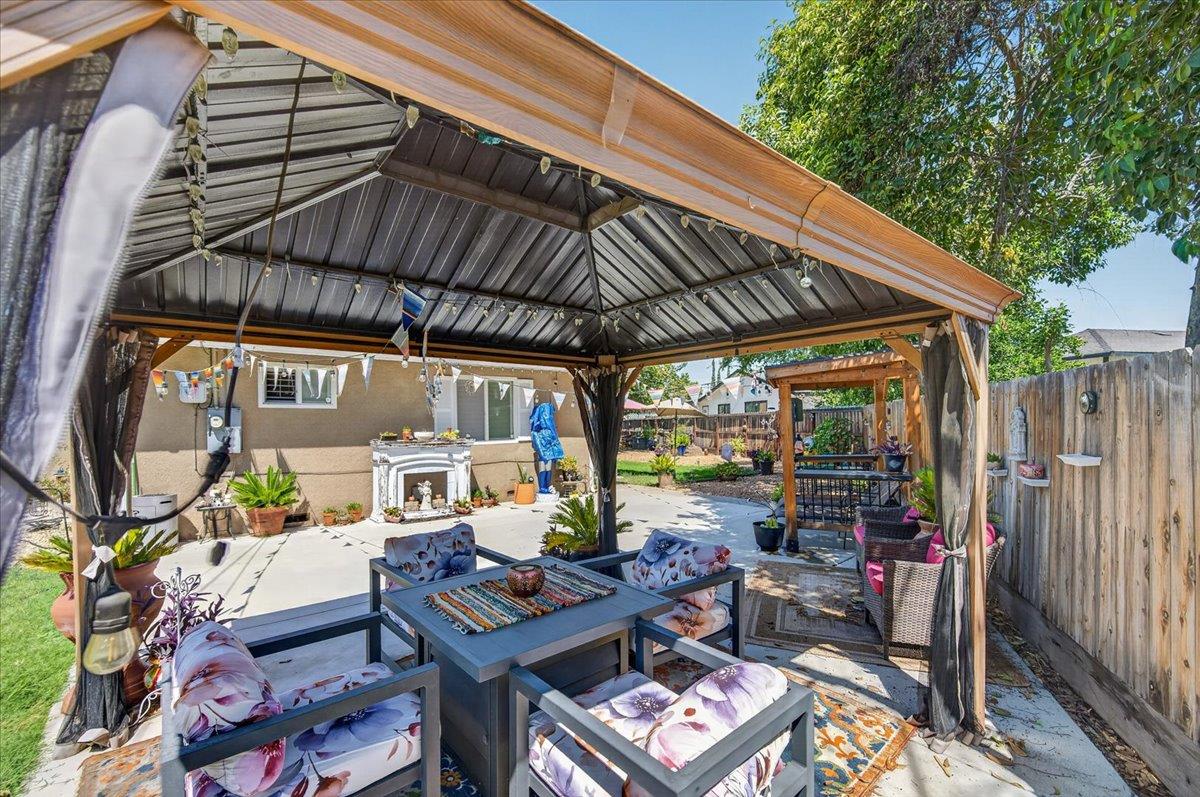 4386 N West Ave, Fresno, CA 93705