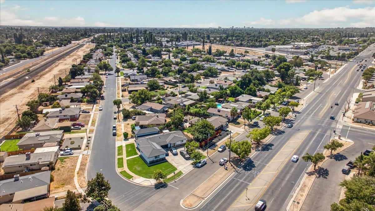 4386 N West Ave, Fresno, CA 93705