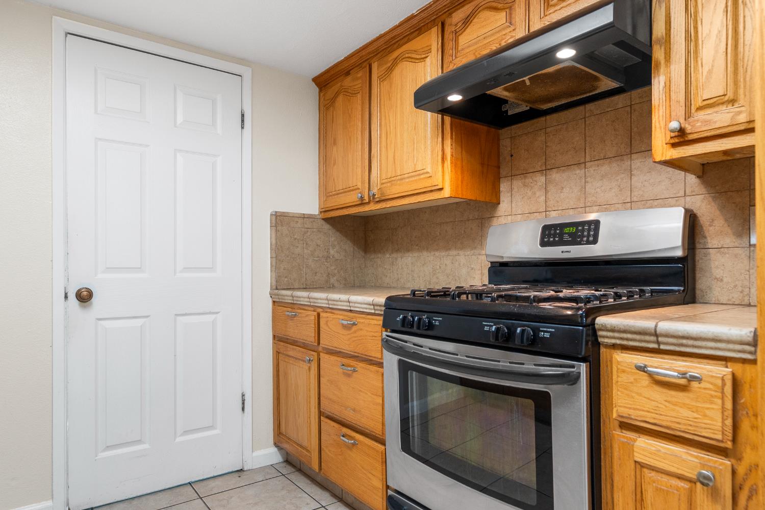5259 E Inyo St, Fresno, CA 93727