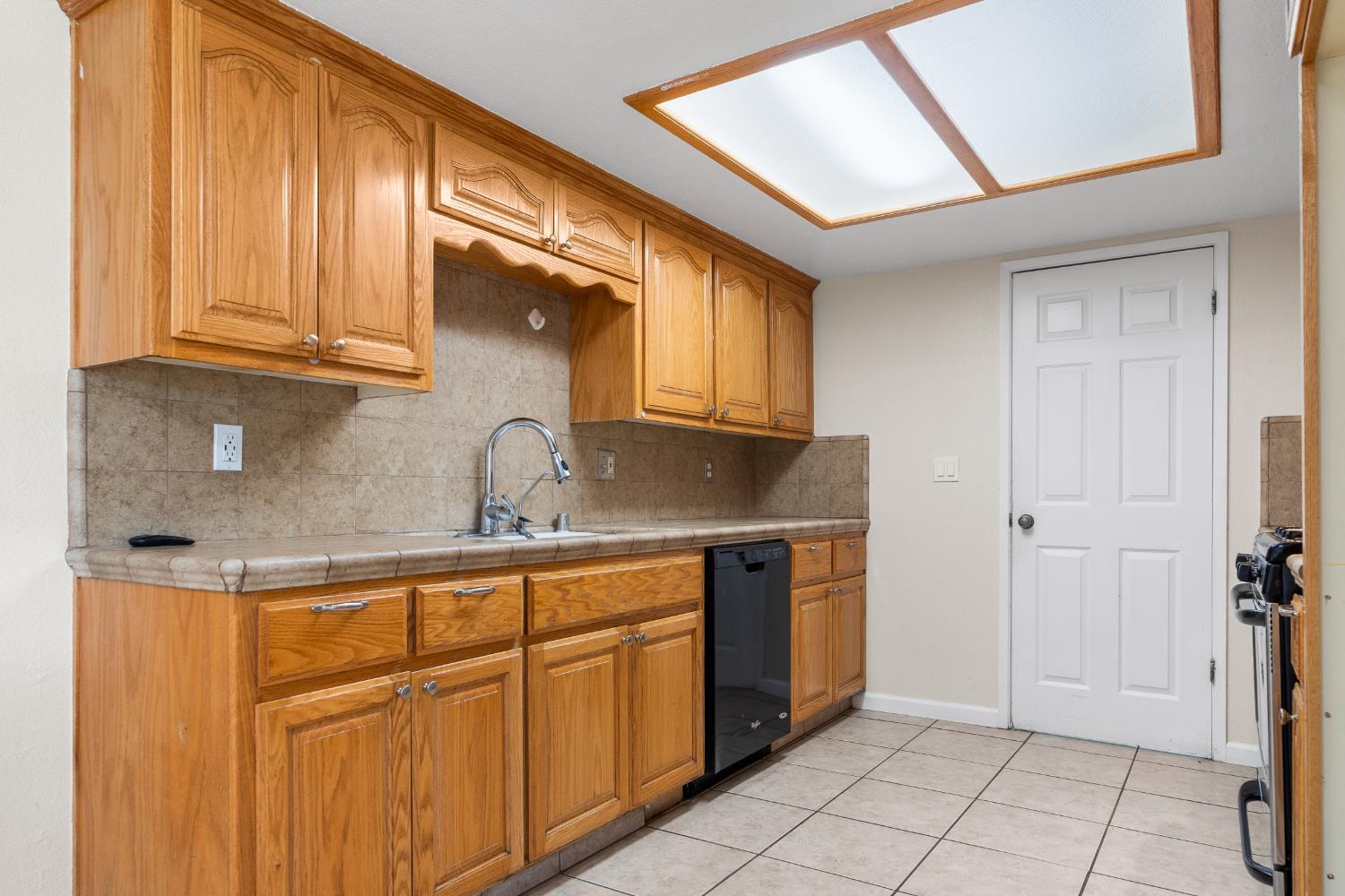 5259 E Inyo St, Fresno, CA 93727