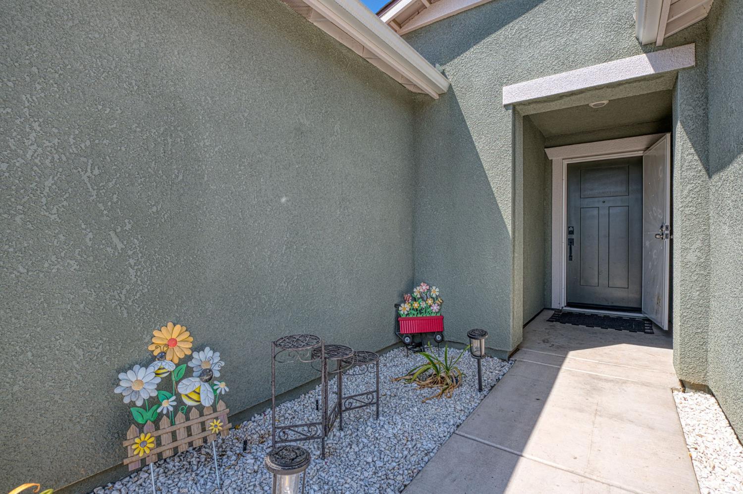 1963 Cottle, Sanger, CA 93657