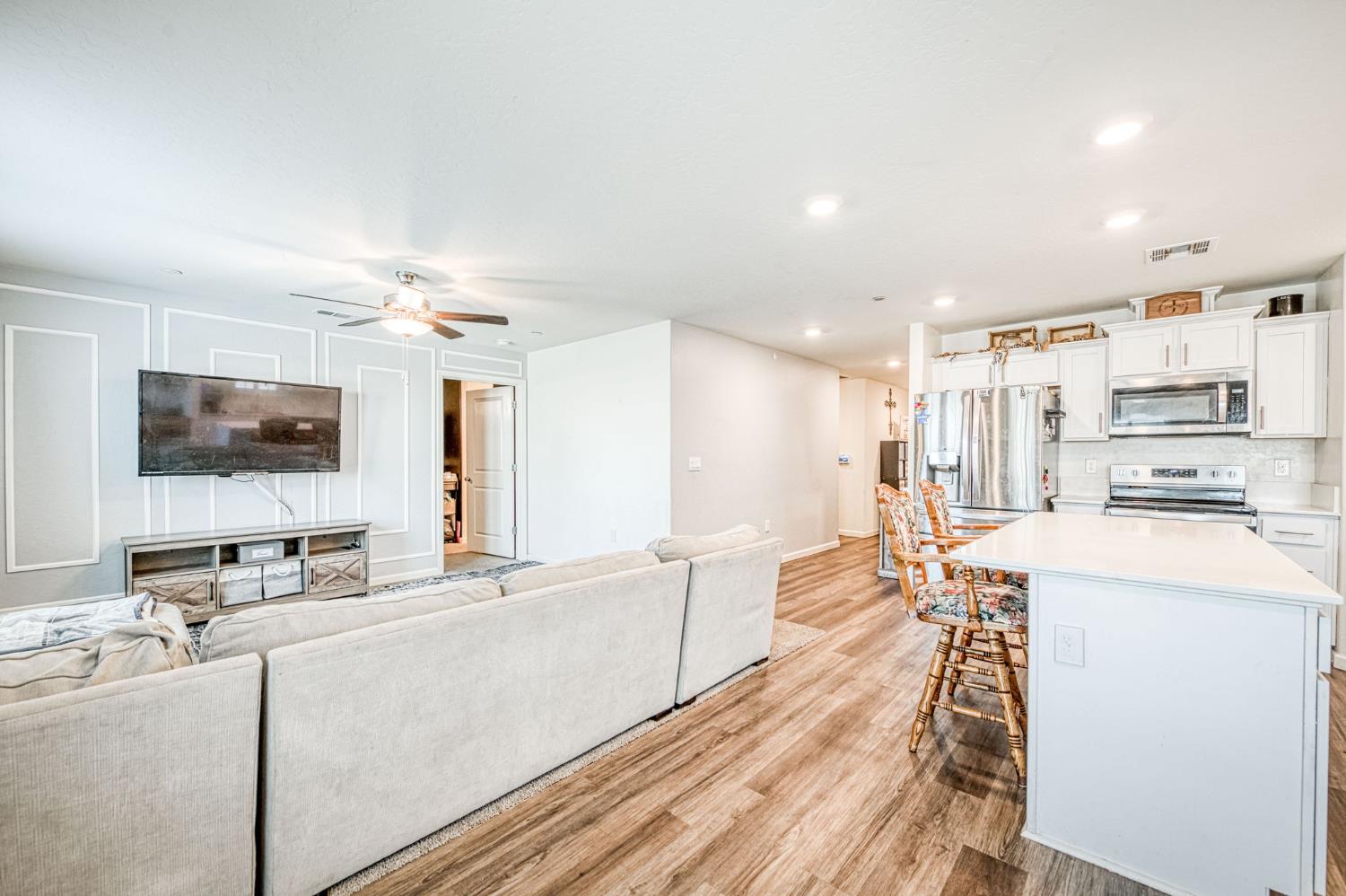 1963 Cottle, Sanger, CA 93657