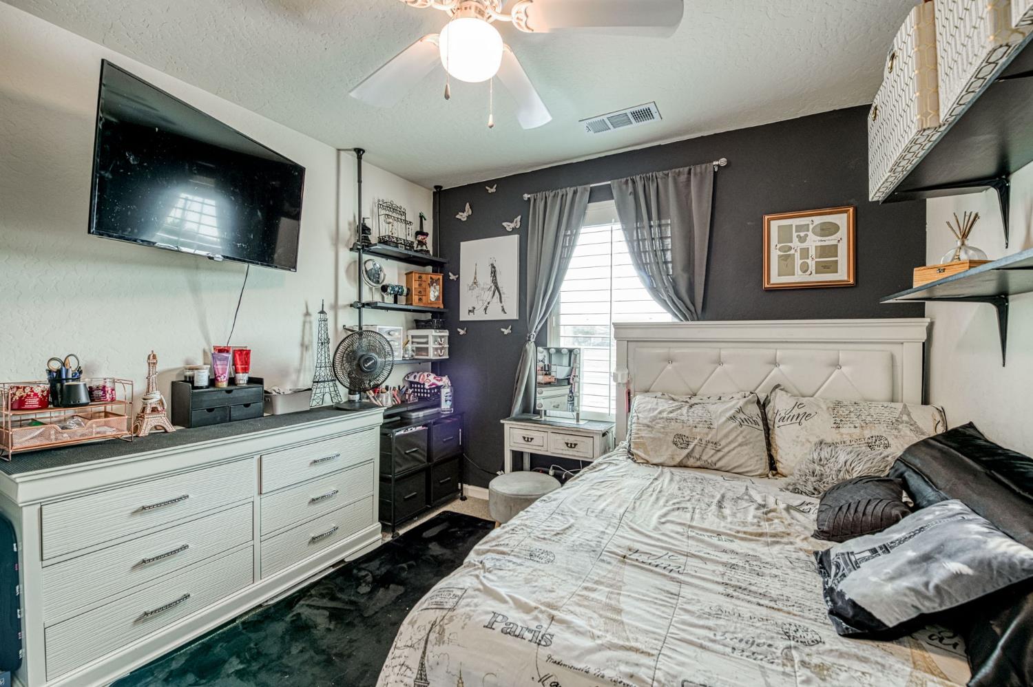 1963 Cottle, Sanger, CA 93657