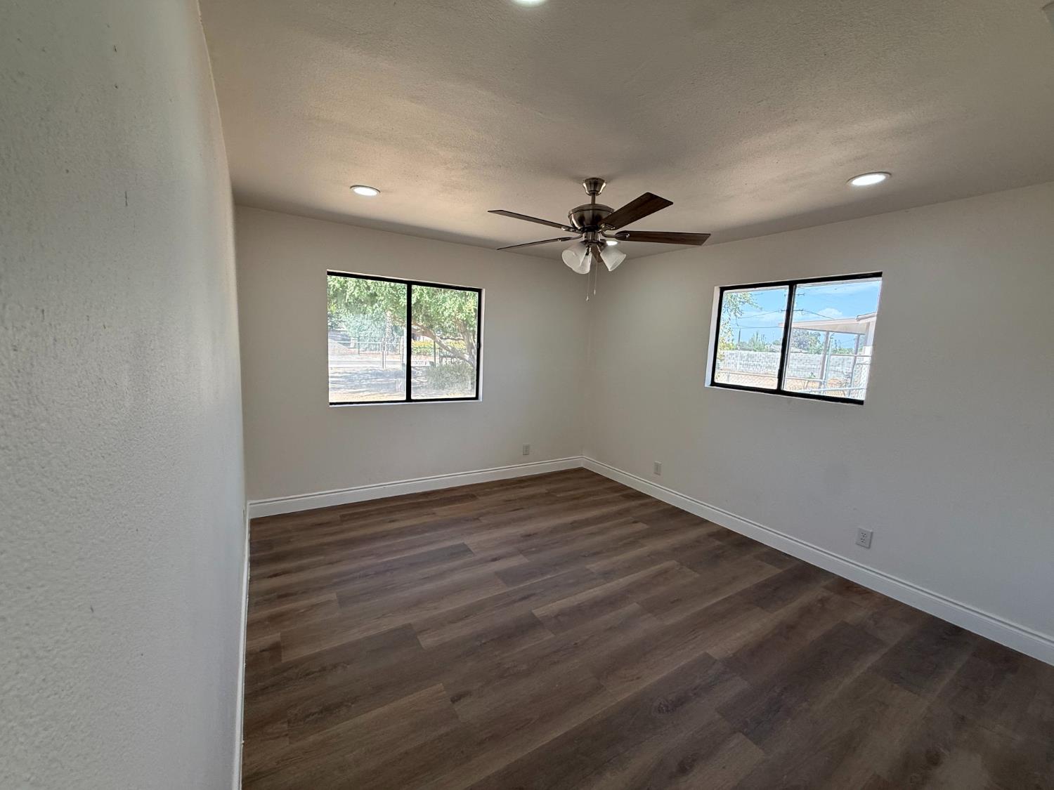 6927 W Yale Ave, Fresno, CA 93723