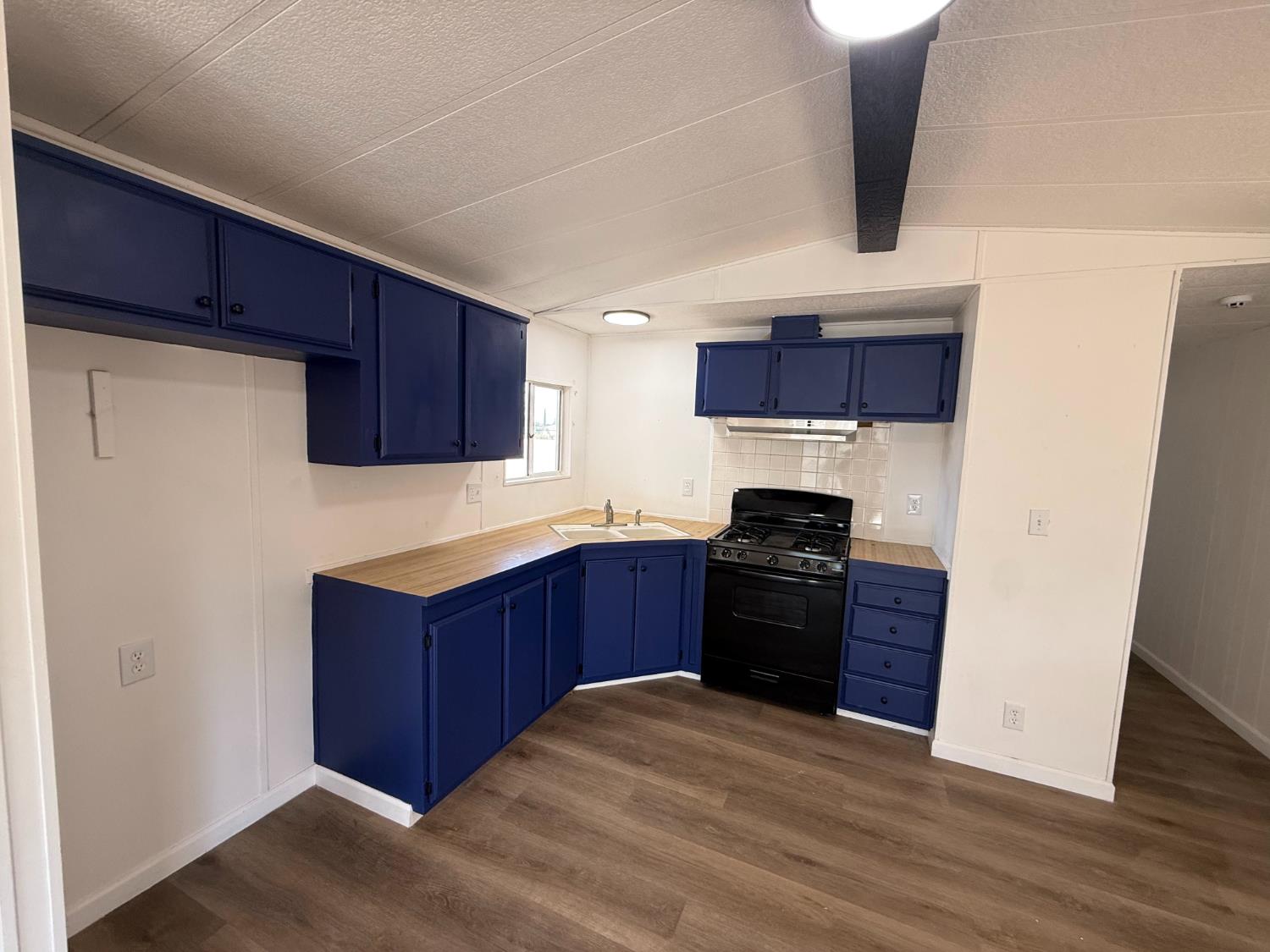 6927 W Yale Ave, Fresno, CA 93723