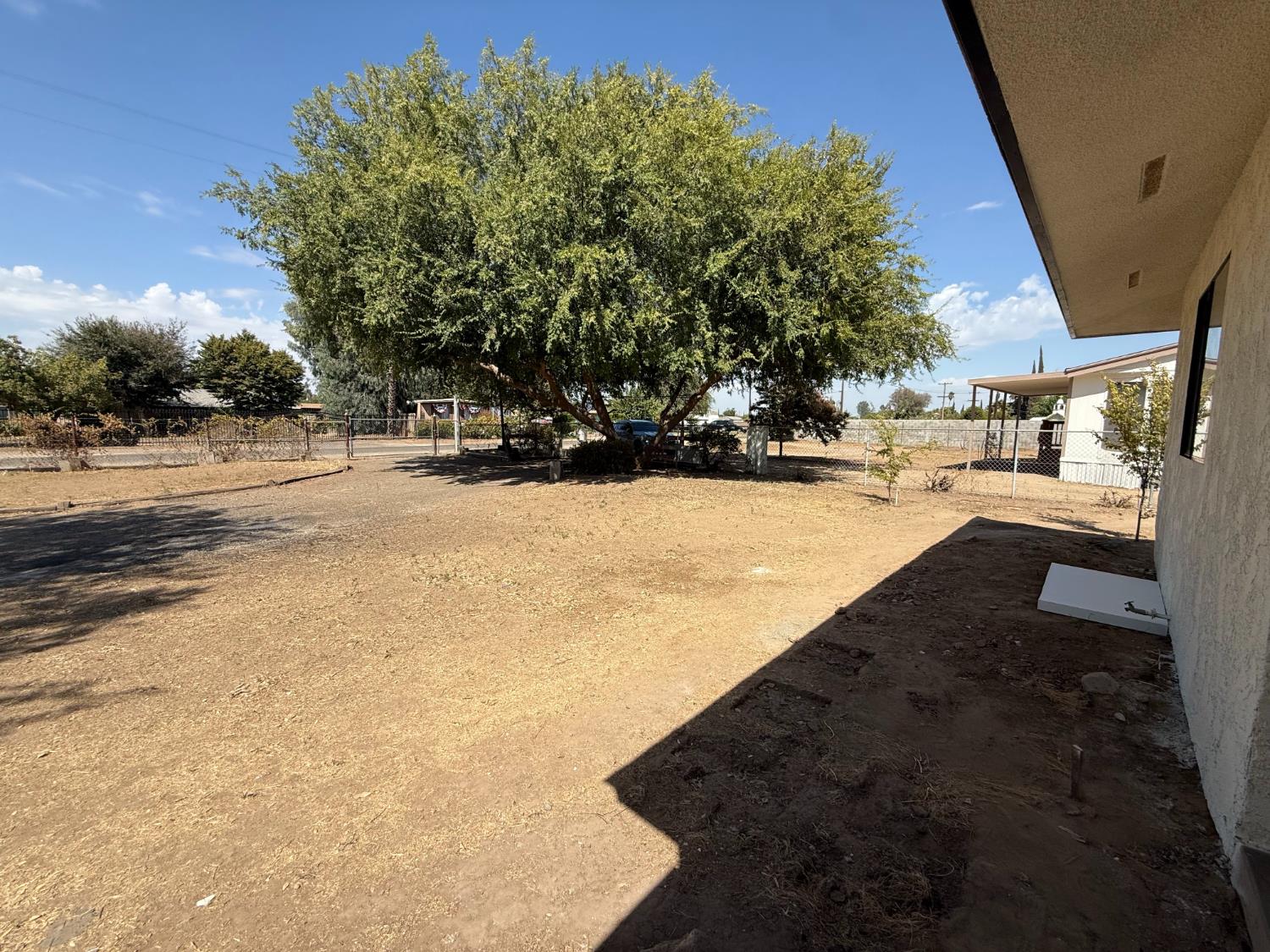 6927 W Yale Ave, Fresno, CA 93723