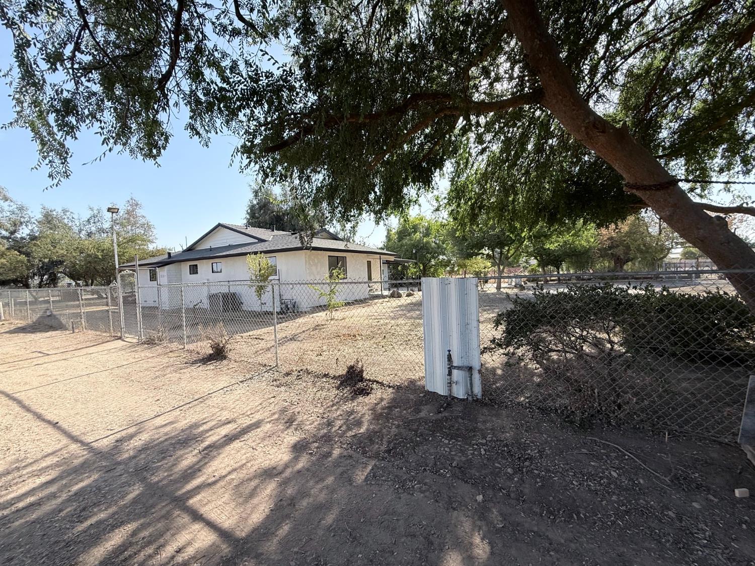 6927 W Yale Ave, Fresno, CA 93723