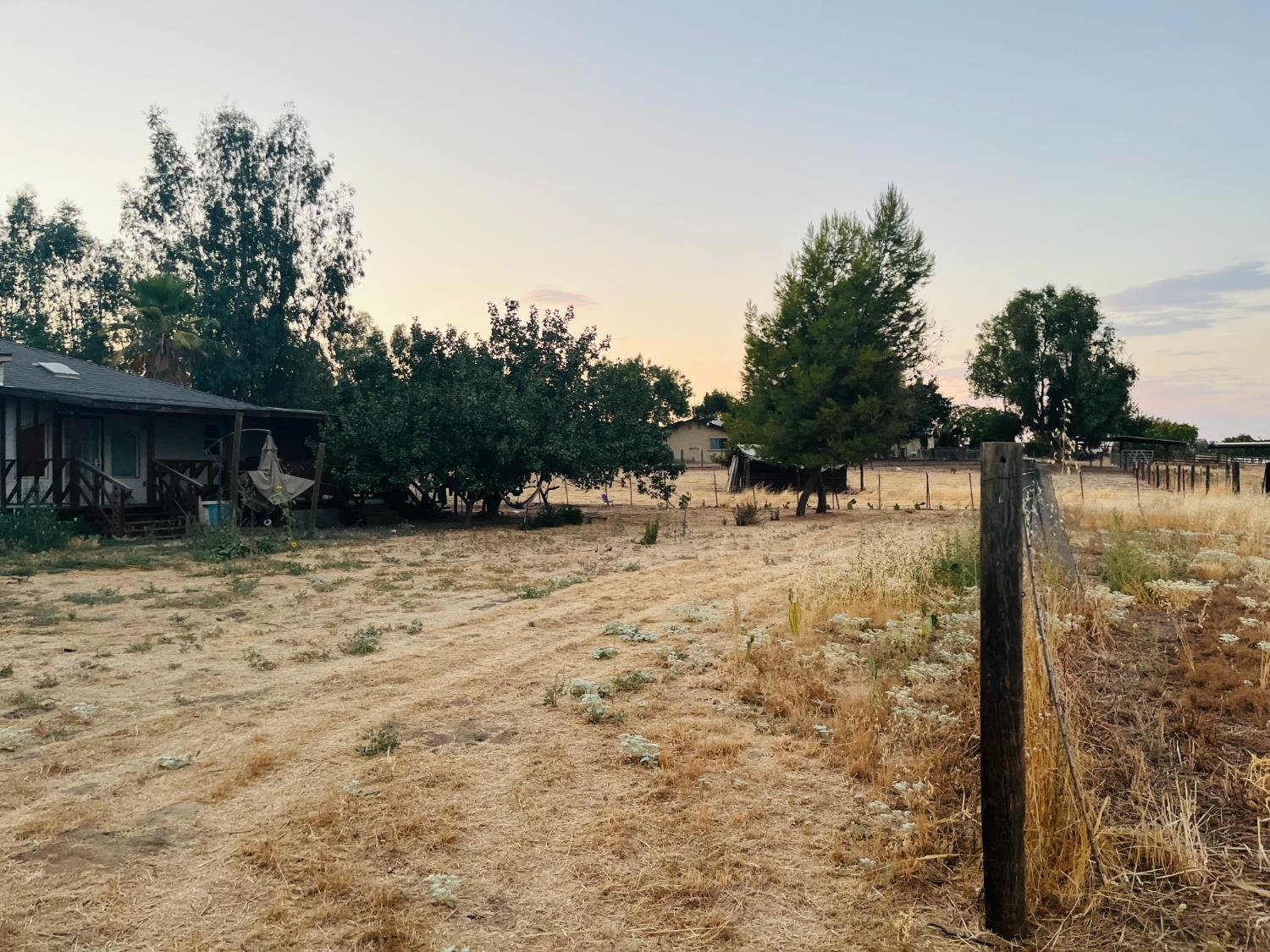 15677 Betters Rd, Madera, CA 93638