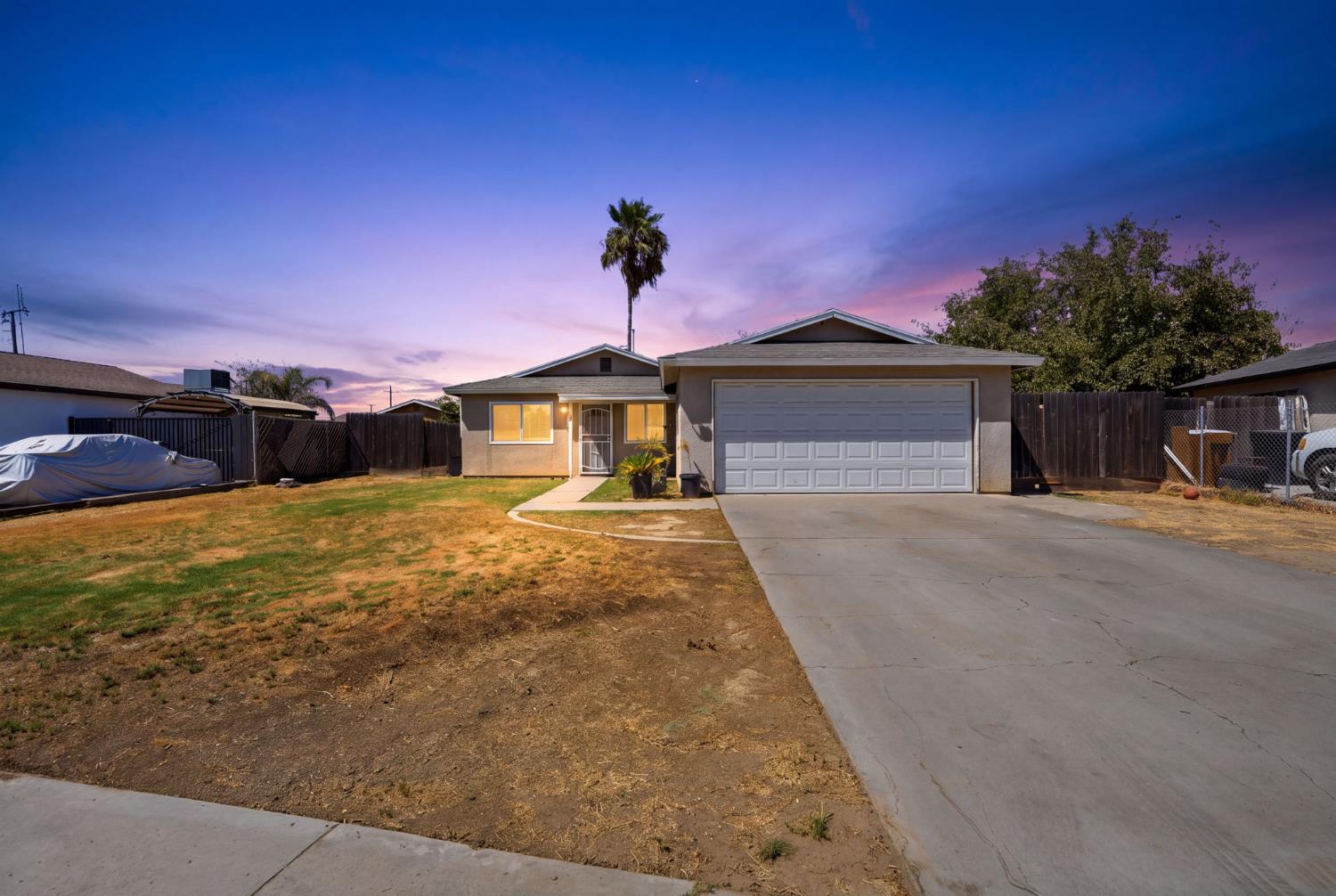 10856 Malta St, Hanford, CA 93230