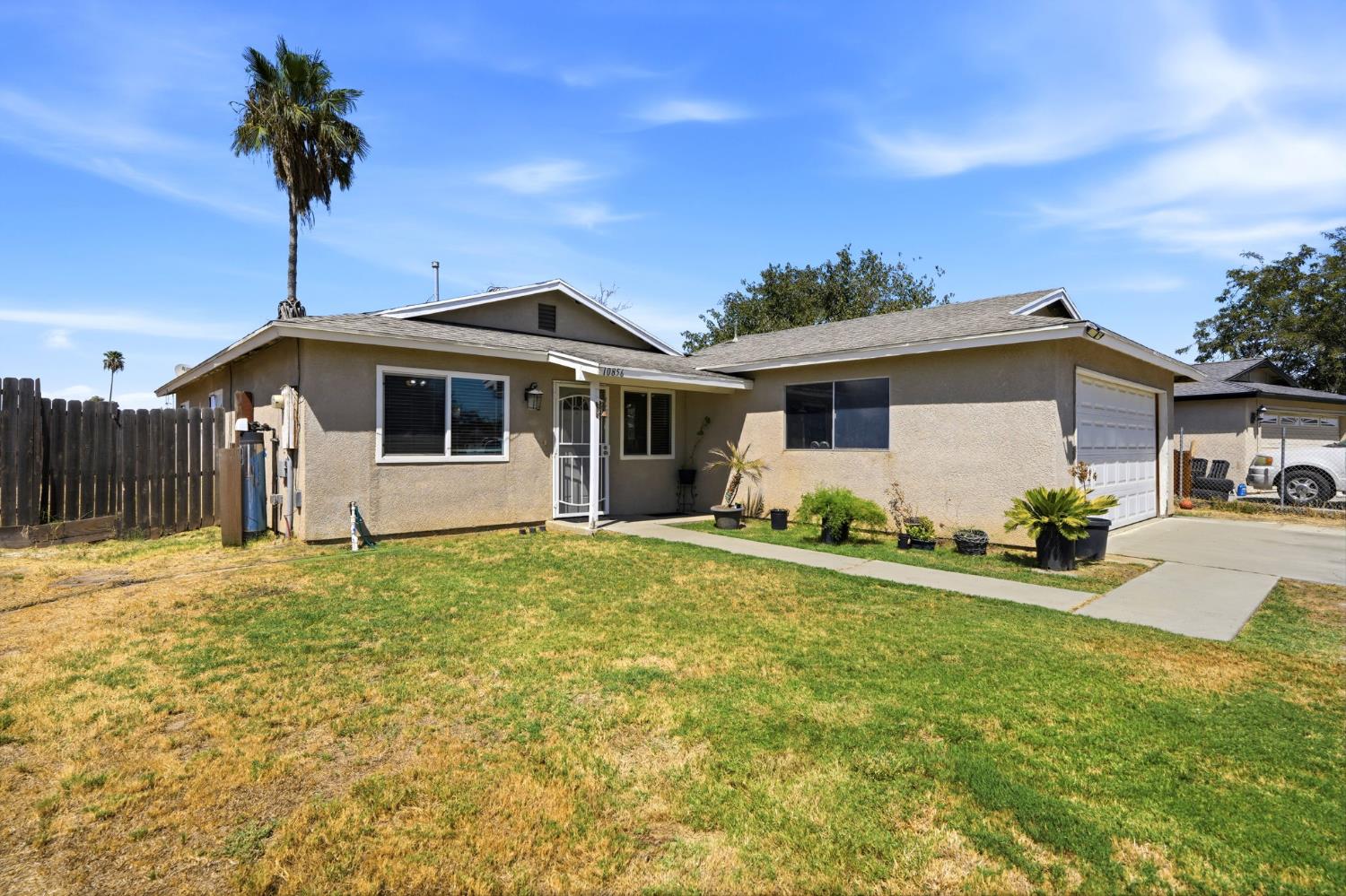 10856 Malta St, Hanford, CA 93230