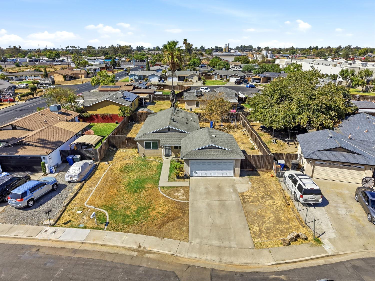 10856 Malta St, Hanford, CA 93230