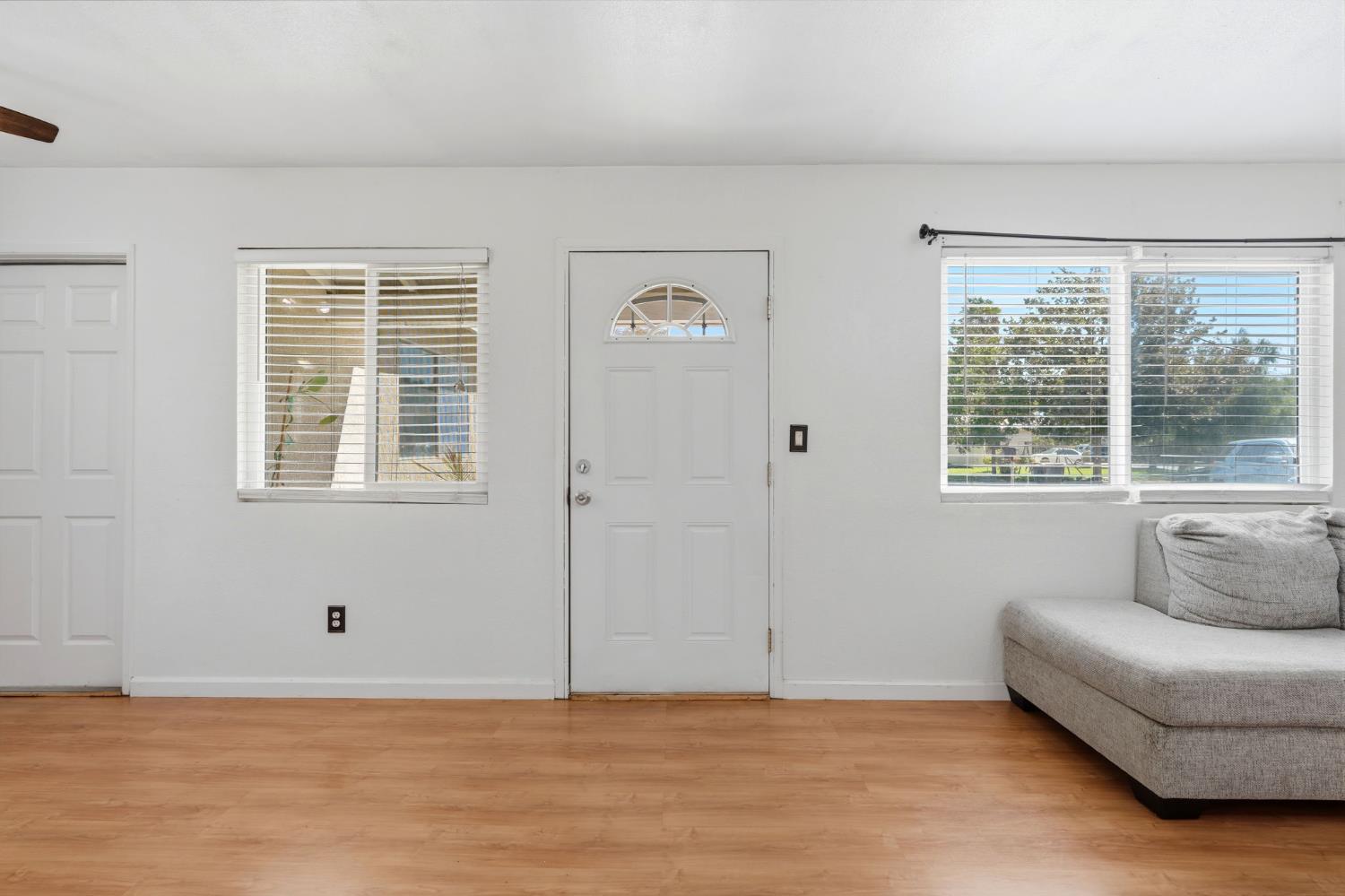 10856 Malta St, Hanford, CA 93230