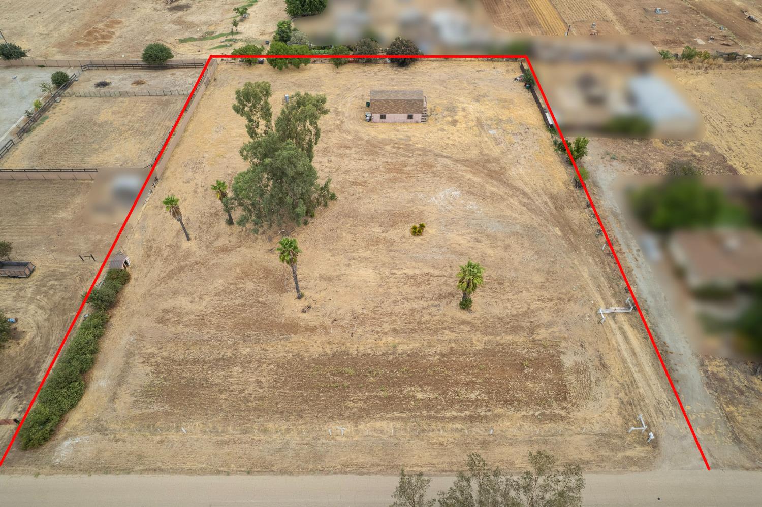12602 E Robinson Ave, Sanger, CA 93657